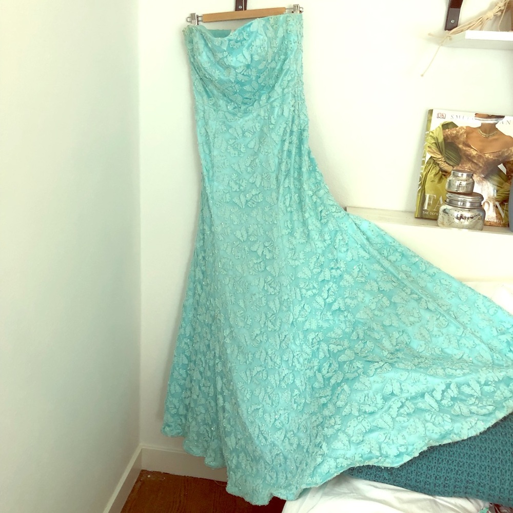 Gala elegant floor length gown sz 8.
